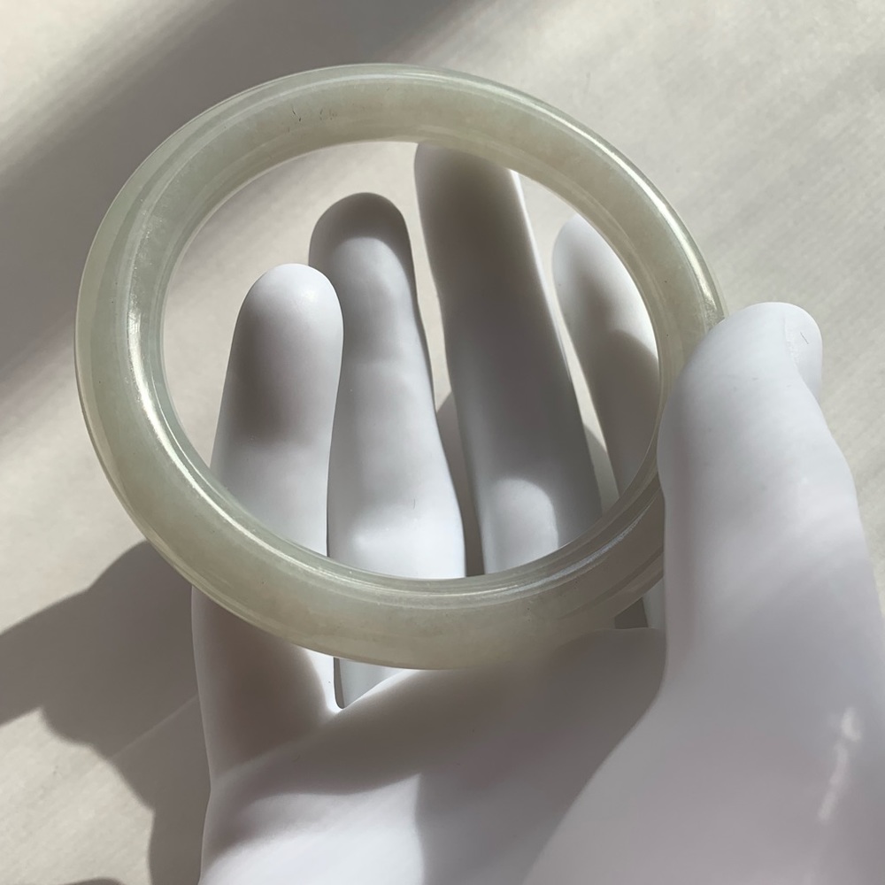 776) antique ICE JADE burma jadite WHITE bangle